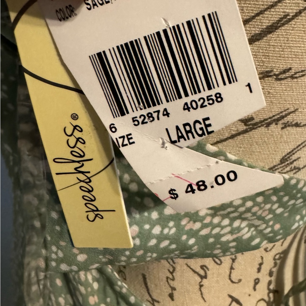 🆕 SPEECHLESS DRESS - Picture 4 of 6